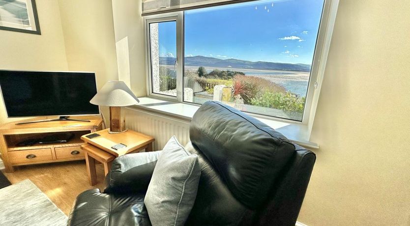 Photo of 3 Bed in Aberdovey