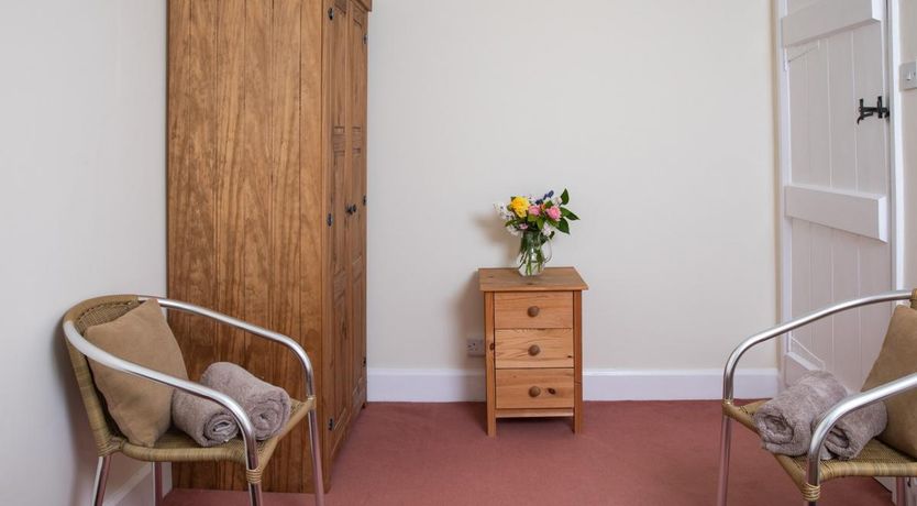 Photo of 3 Bed in Llansantffraed