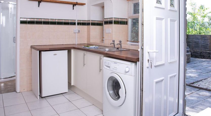 Photo of 3 Bed in Llansantffraed