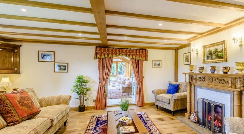 Photo of 6 Bed in Fron Goch