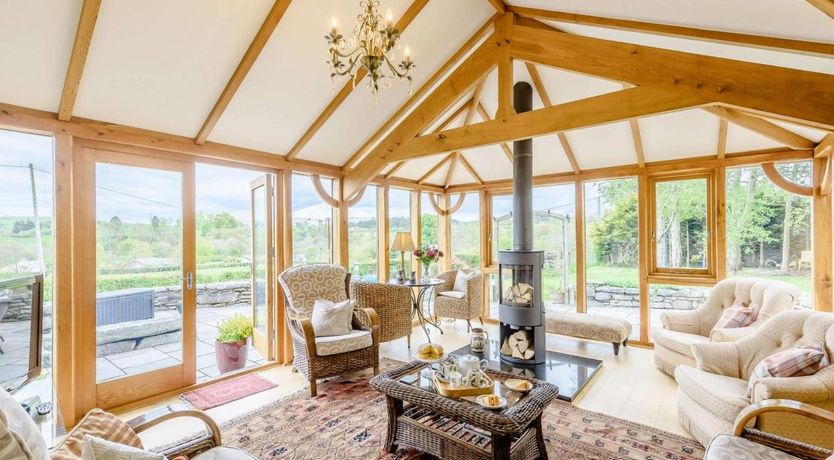 Photo of 6 Bed in Fron Goch