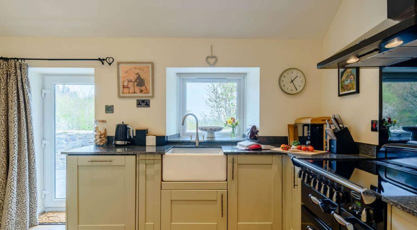 Photo of 1 Bed in St Anns Bethesda