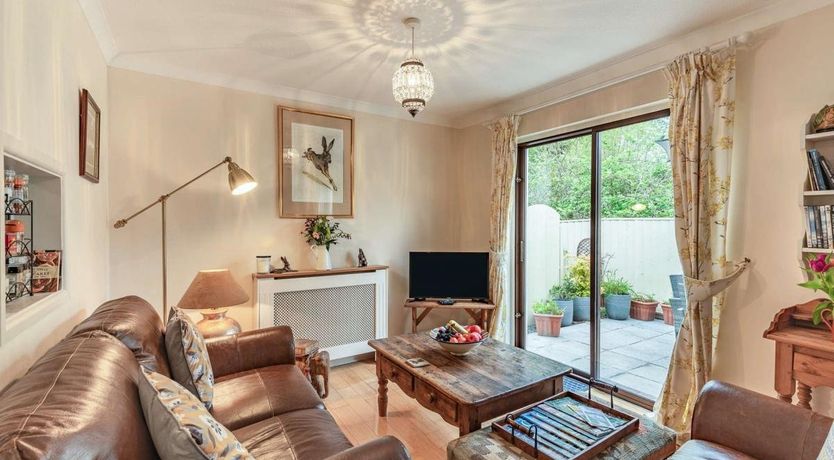 Photo of 2 Bed in Narberth