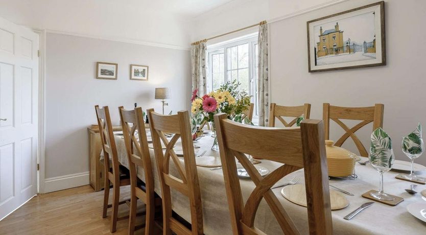 Photo of 6 Bed in Saundersfoot