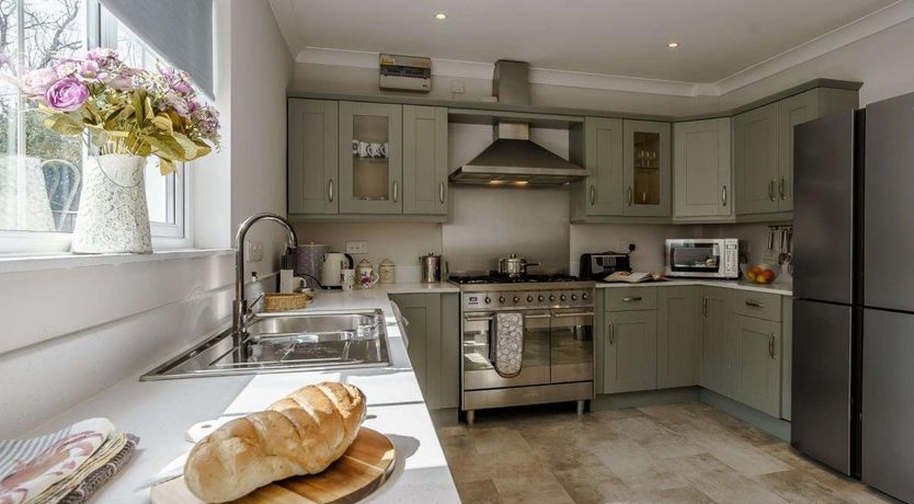 Photo of 6 Bed in Saundersfoot