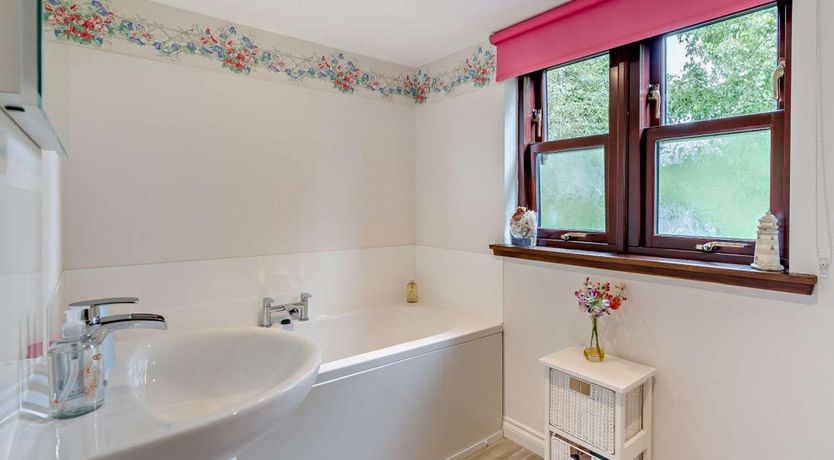 Photo of 2 Bed in Longnewton