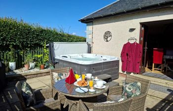 2 Bed in Longnewton Holiday Cottage