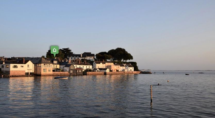 Photo of 1 Bed in Lympstone