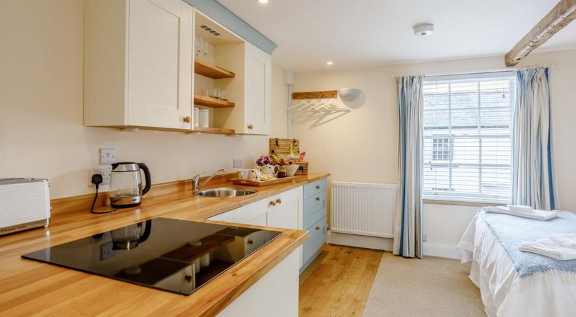 Photo of 1 Bed in Lympstone