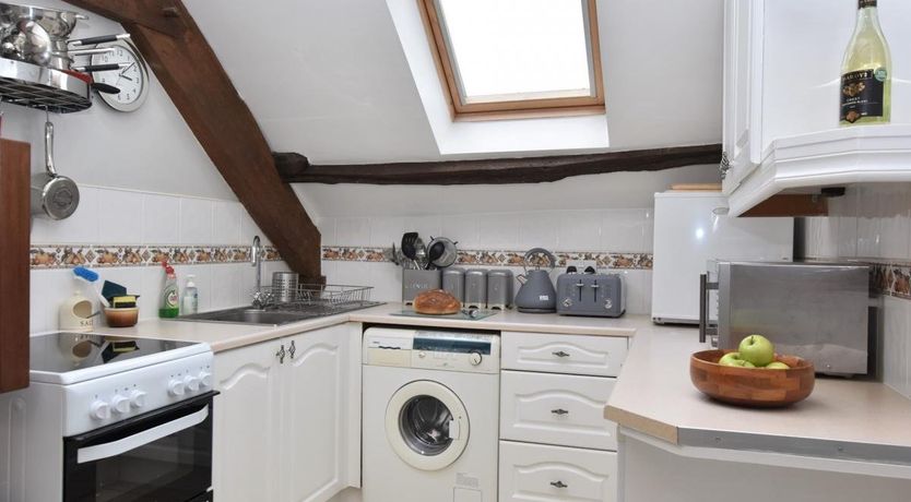 Photo of 2 Bed in Llanfihangel-nant-Bran