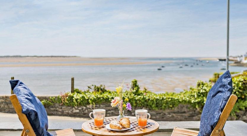 Photo of in Aberdovey (DY011)