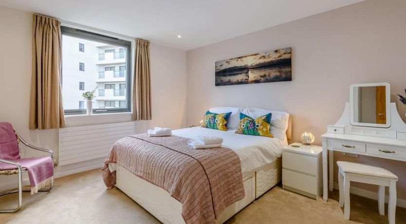 Photo of 2 Bed in Westward Ho