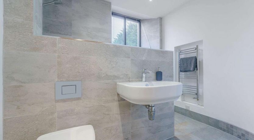 Photo of 4 Bed in Dyffryn Ardudwy