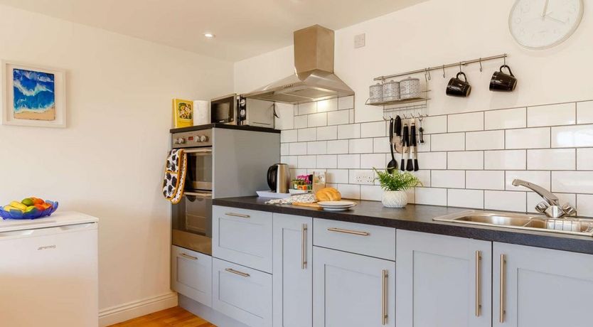 Photo of 1 Bed in St Hilary