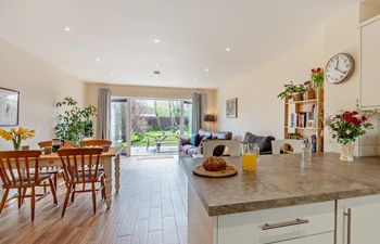 1 Bed in Bridgwater Holiday Cottage