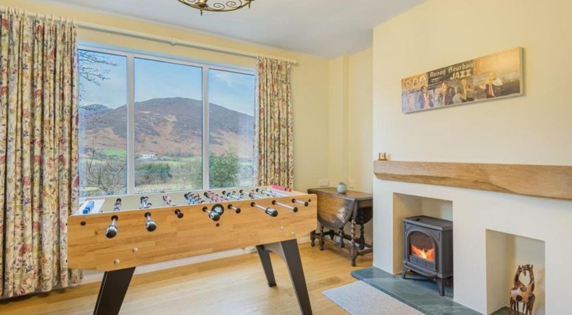 Photo of 4 Bed in Newlands