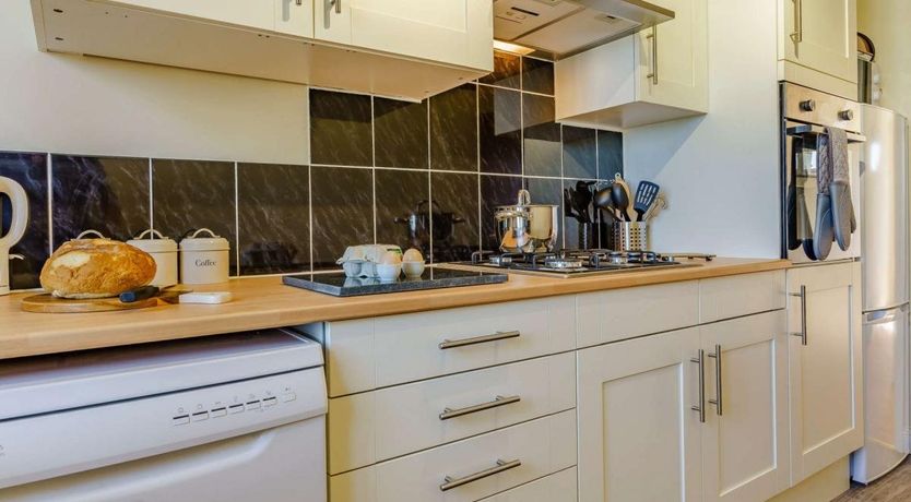 Photo of 5 Bed in Narberth