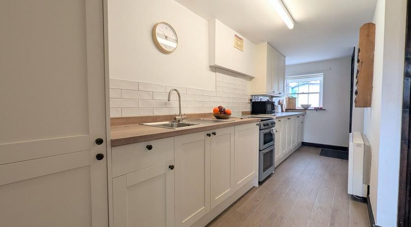 Photo of 2 Bed in High Lorton