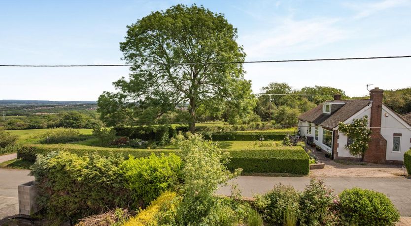 Photo of 5 Bed in Telford