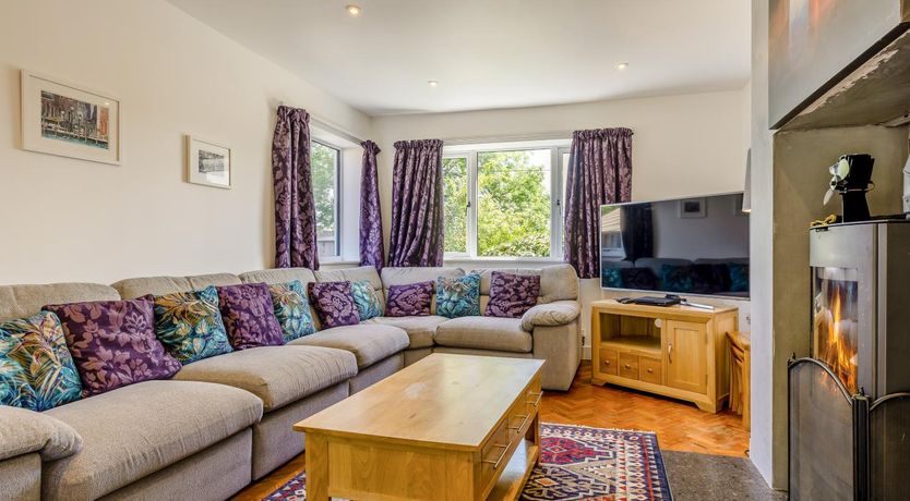 Photo of 5 Bed in Telford