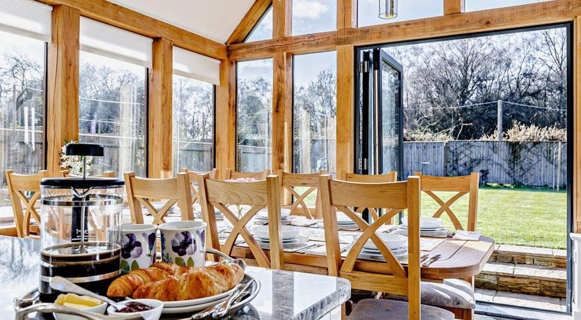 Photo of 5 Bed in New Works