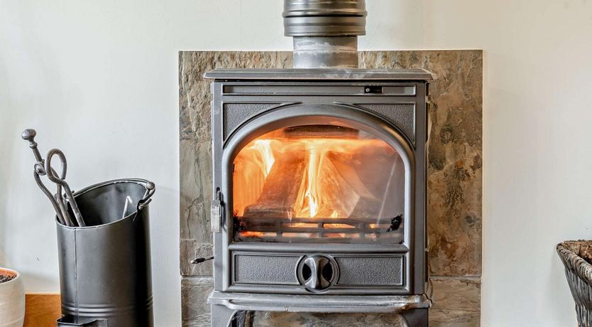 Photo of 1 Bed in Bettws Newydd