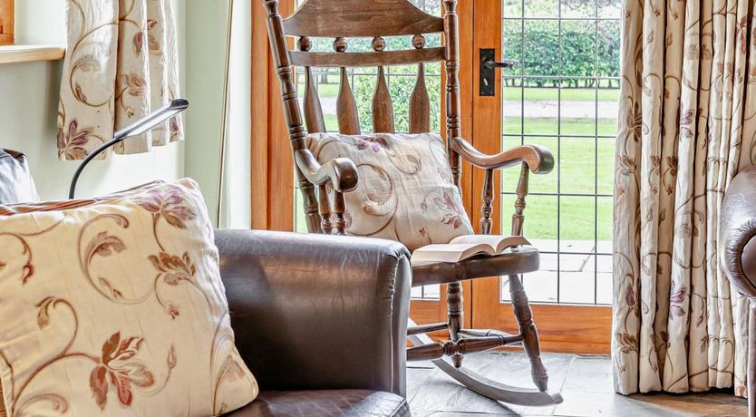 Photo of 1 Bed in Bettws Newydd