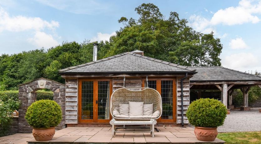 Photo of 1 Bed in Usk-