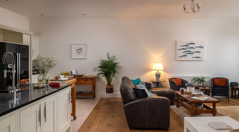 Photo of 3 Bed in Tenby