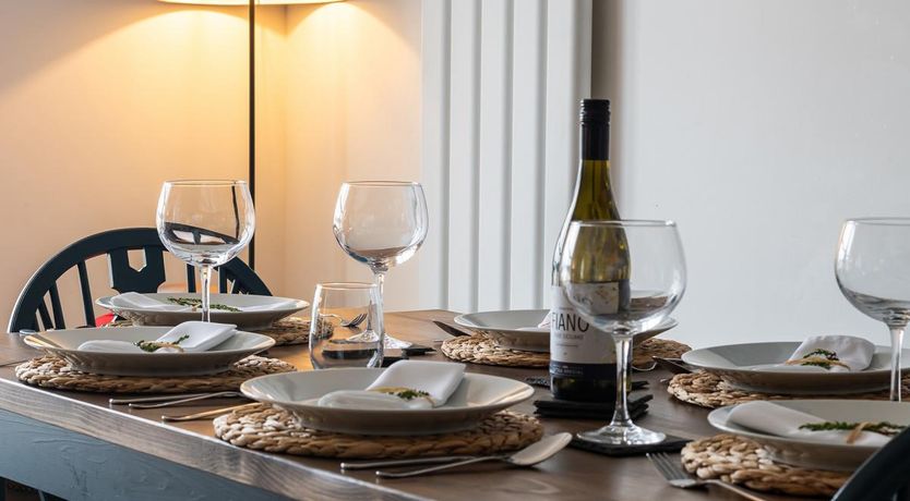 Photo of 3 Bed in Tenby