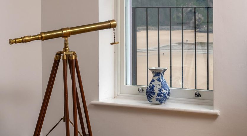 Photo of 3 Bed in Tenby