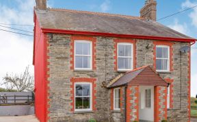 Photo of in Cardigan  (82766)