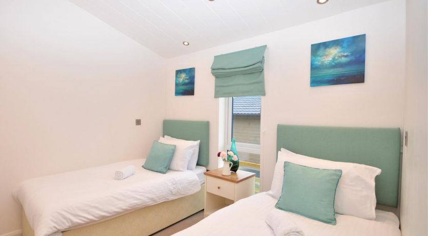 Photo of 2 Bed in Romansleigh