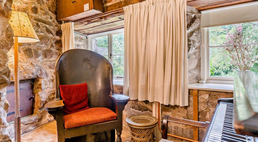 Photo of 4 Bed in Boot