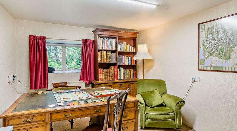 Photo of 4 Bed in Boot