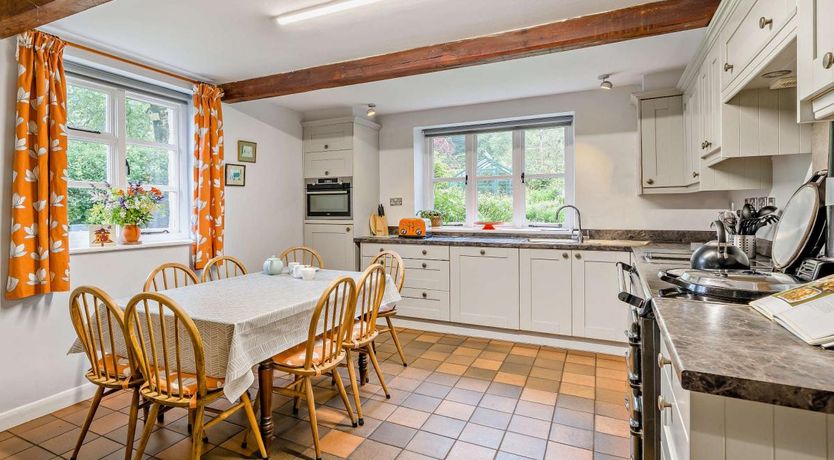 Photo of 4 Bed in Boot