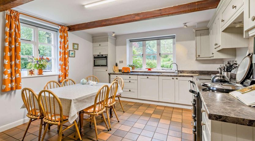 Photo of 4 Bed in Holmrook