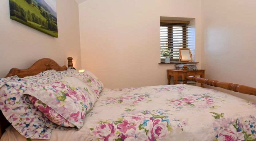 Photo of 1 Bed in Garthbrengy