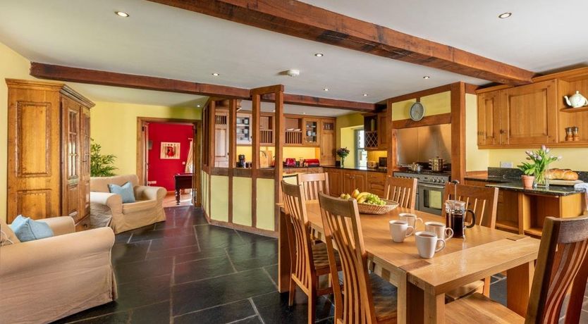 Photo of 5 Bed in Garth