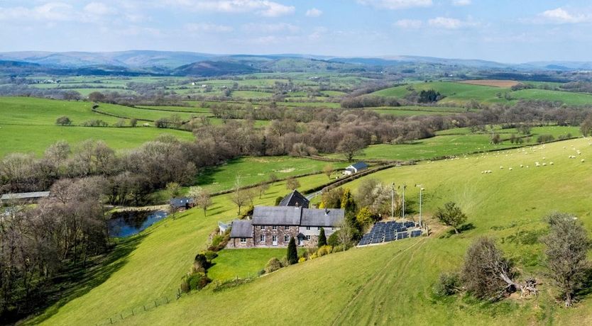 Photo of 5 Bed in Garth