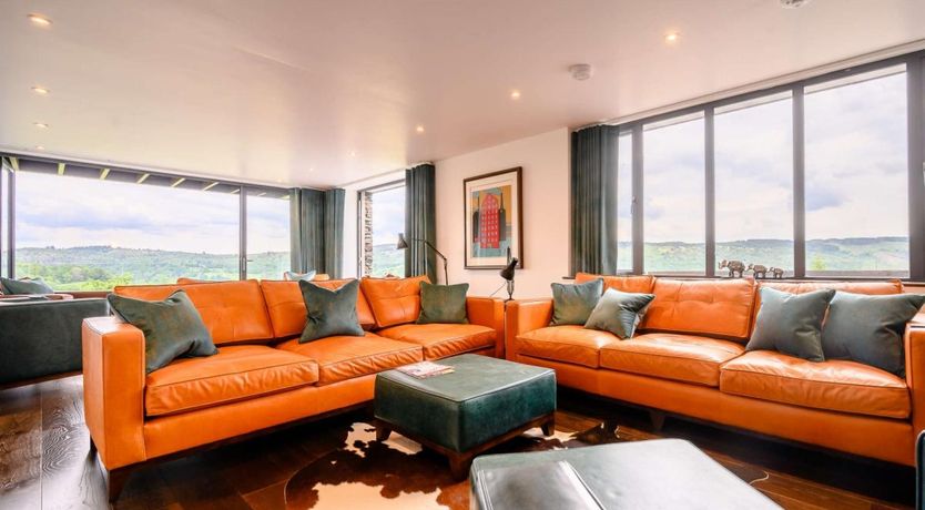 Photo of 6 Bed in Coniston