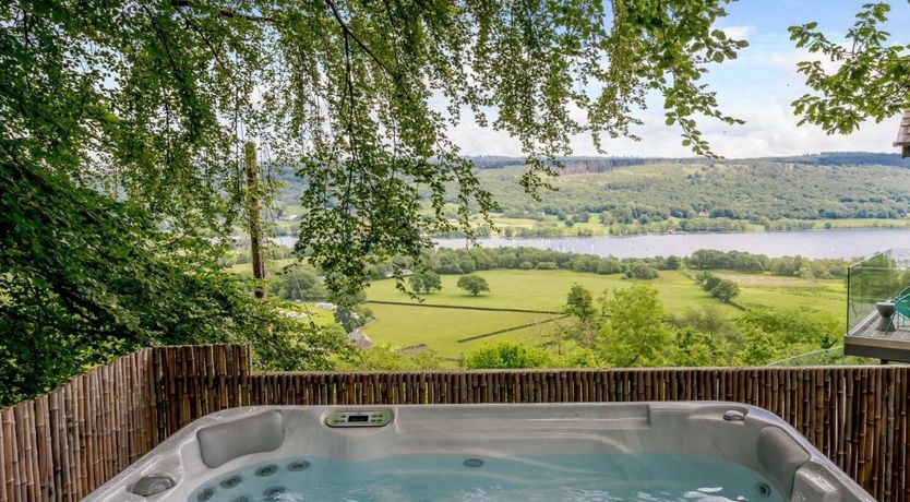 Photo of 6 Bed in Coniston