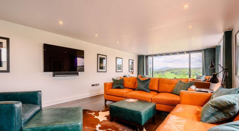 Photo of 6 Bed in Coniston