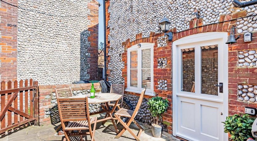 Photo of 2 Bed in Blakeney