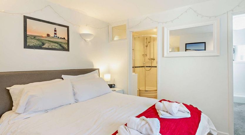 Photo of 2 Bed in Blakeney