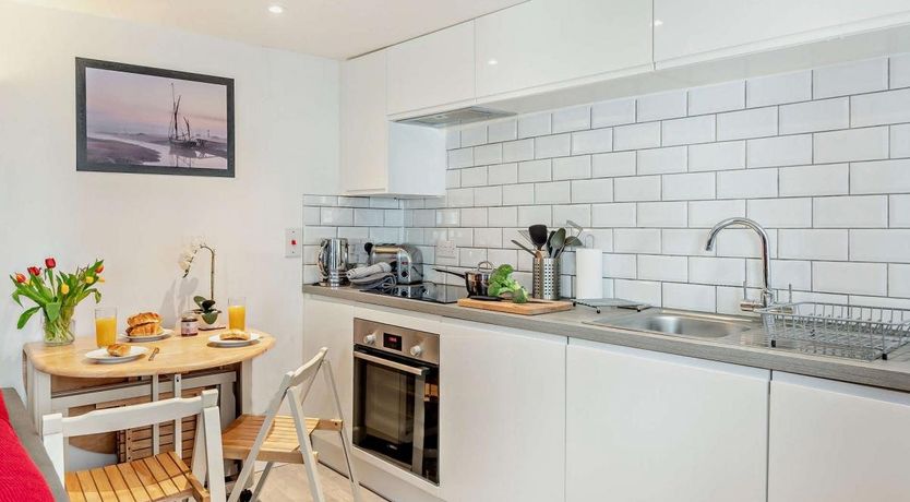 Photo of 2 Bed in Blakeney