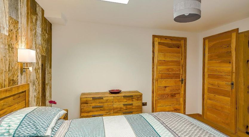 Photo of 4 Bed in Broad Haven