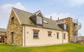 Photo of in Broad Haven (78245)