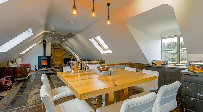 Photo of 4 Bed in Broad Haven