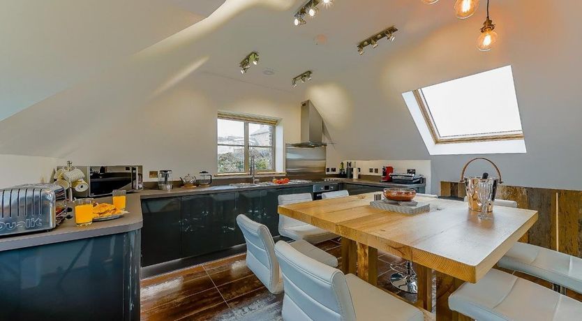 Photo of 4 Bed in Broad Haven